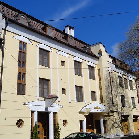 Hotel Mátrix Szeged Exterior foto